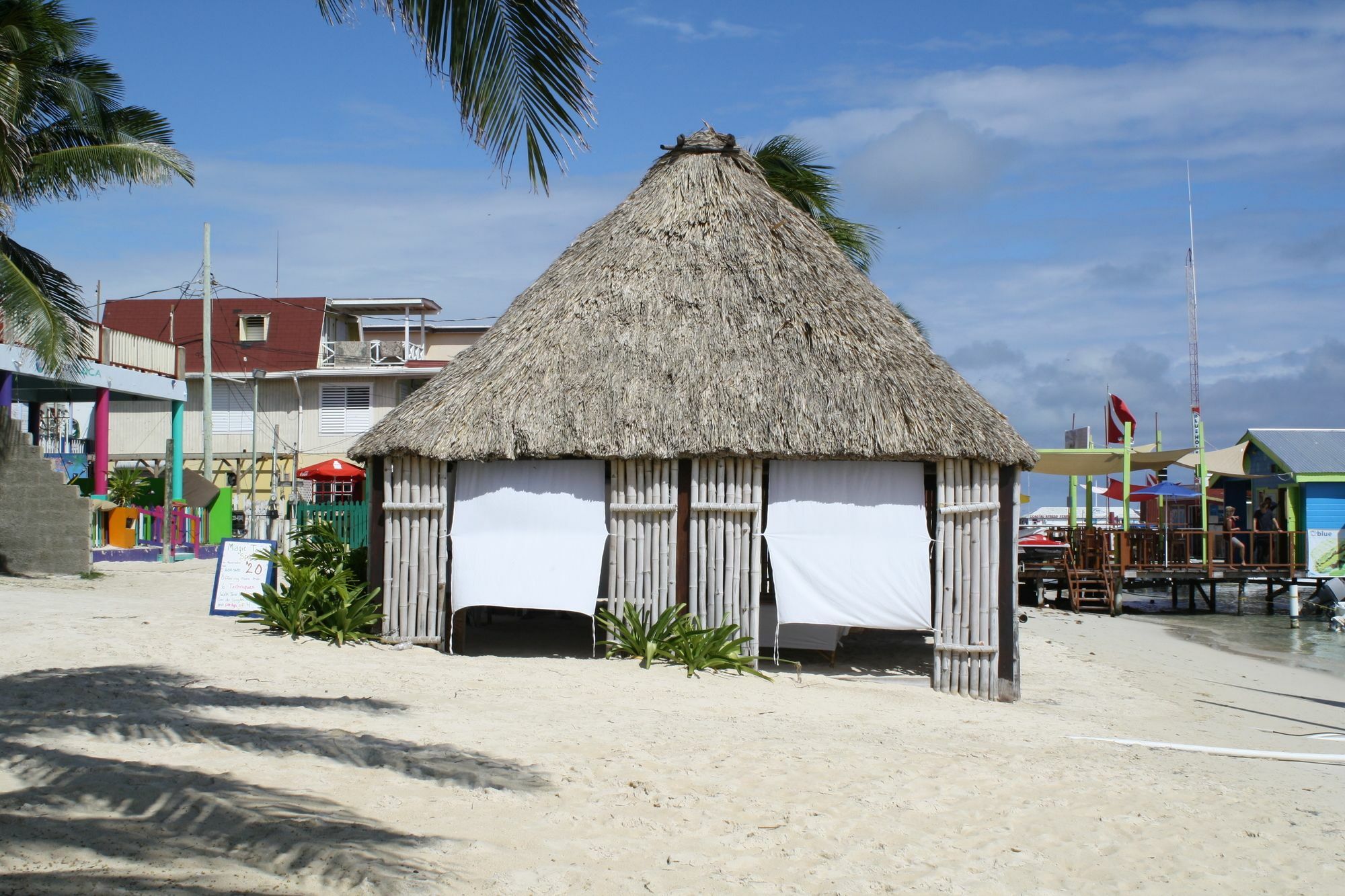 Holiday Hotel San Pedro  Exteriör bild